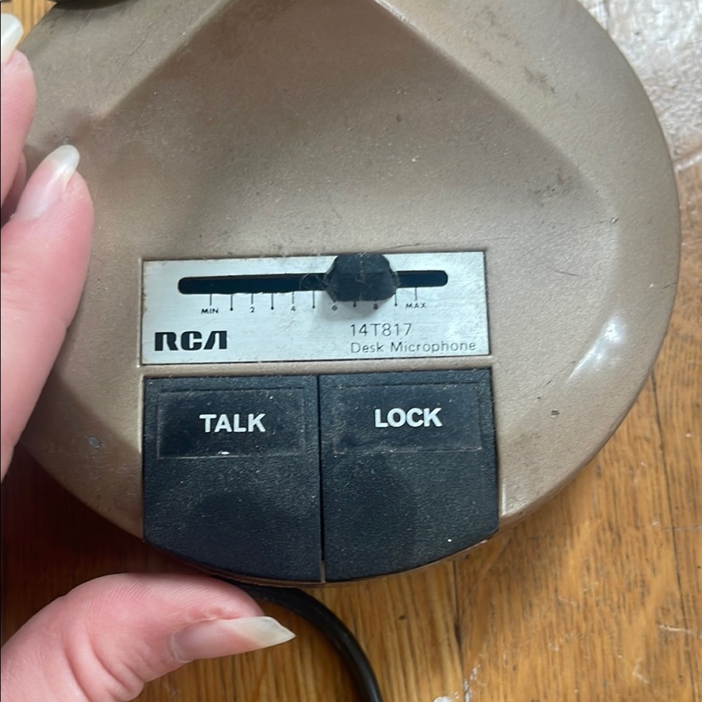 Vintage Desktop Microphone with Stand - Picture 6 of 16